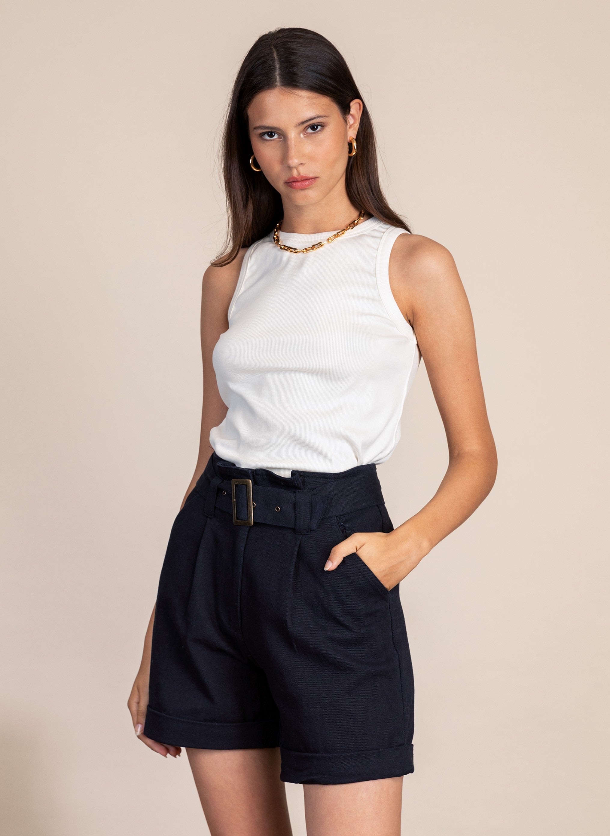 SHORT ILOU ebene