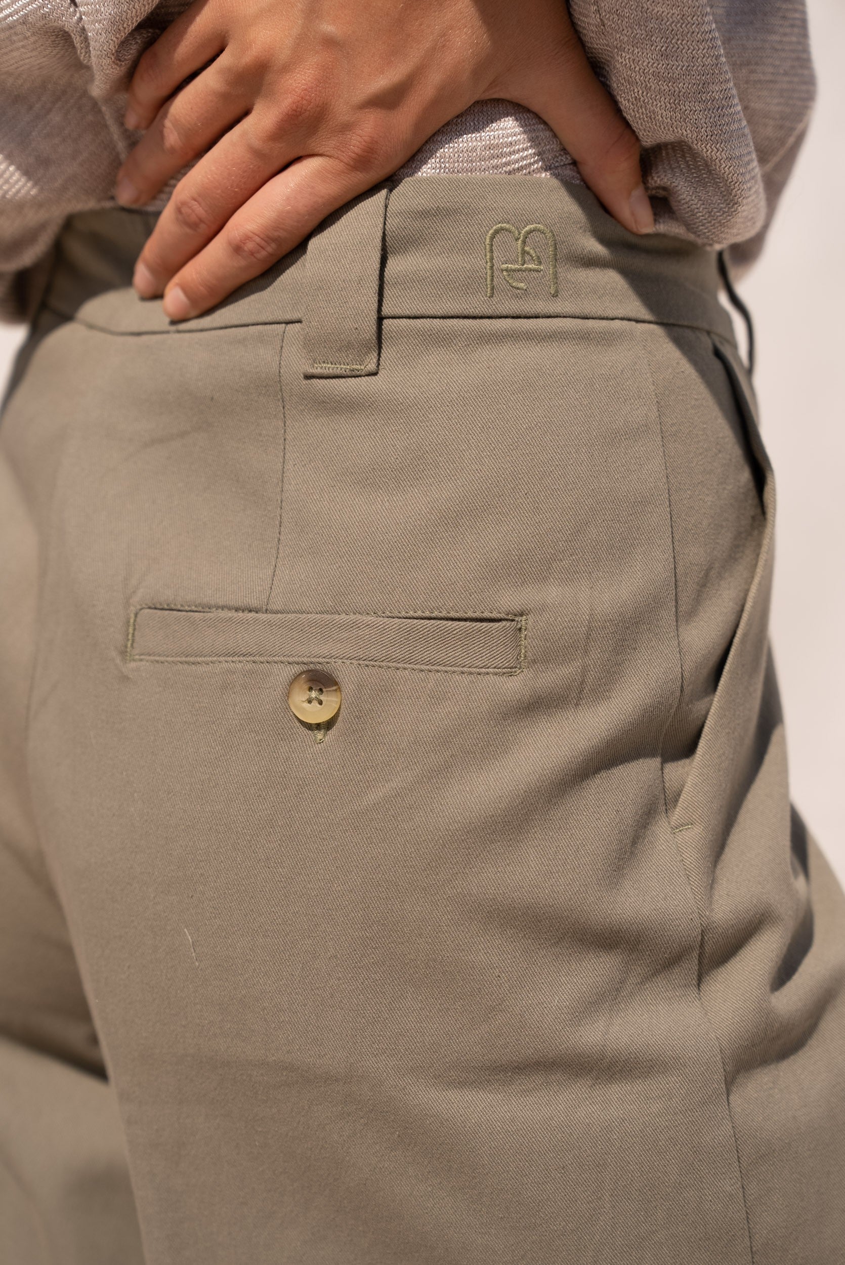 ISORA TROUSERS khaki