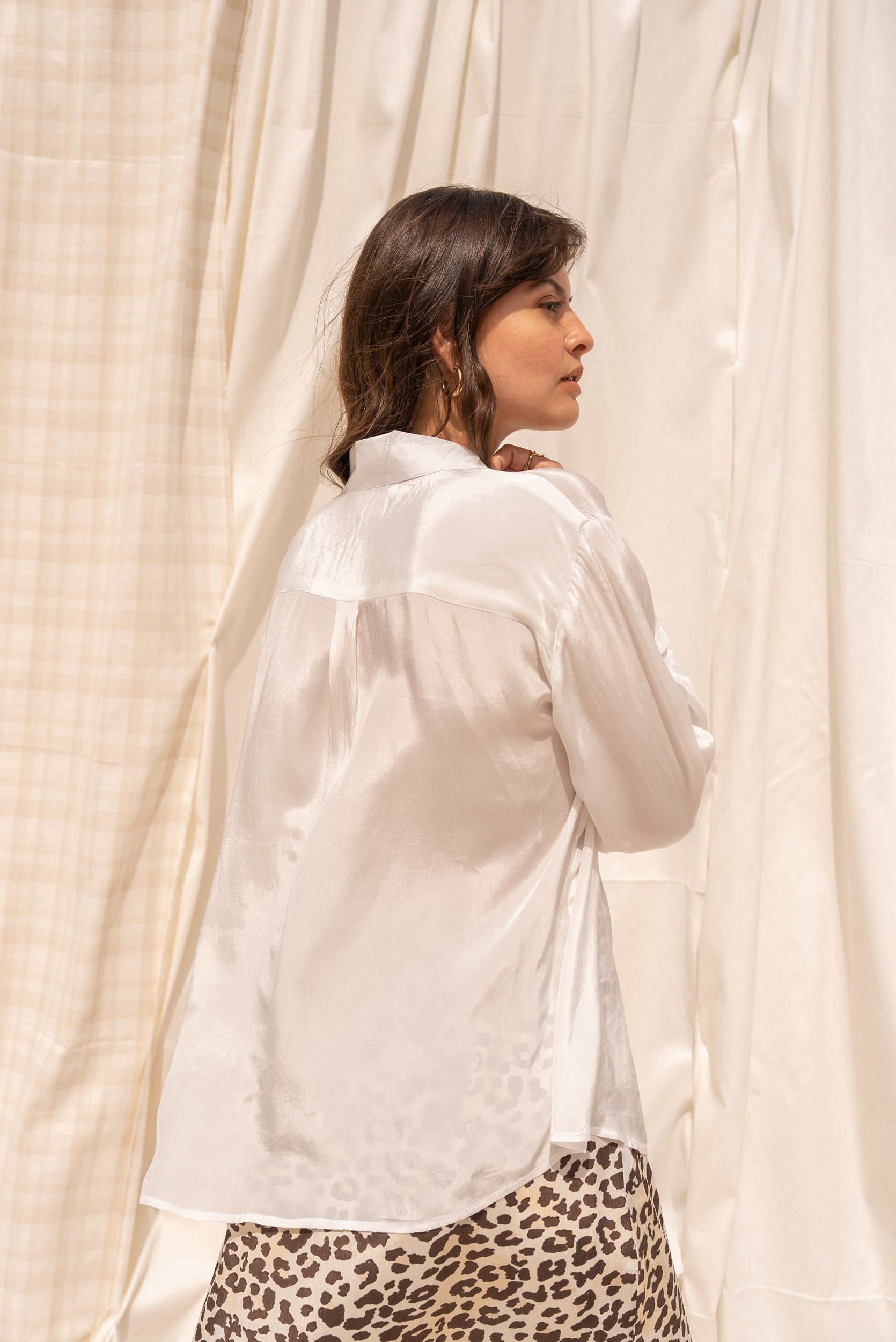 IAROU SHIRT white