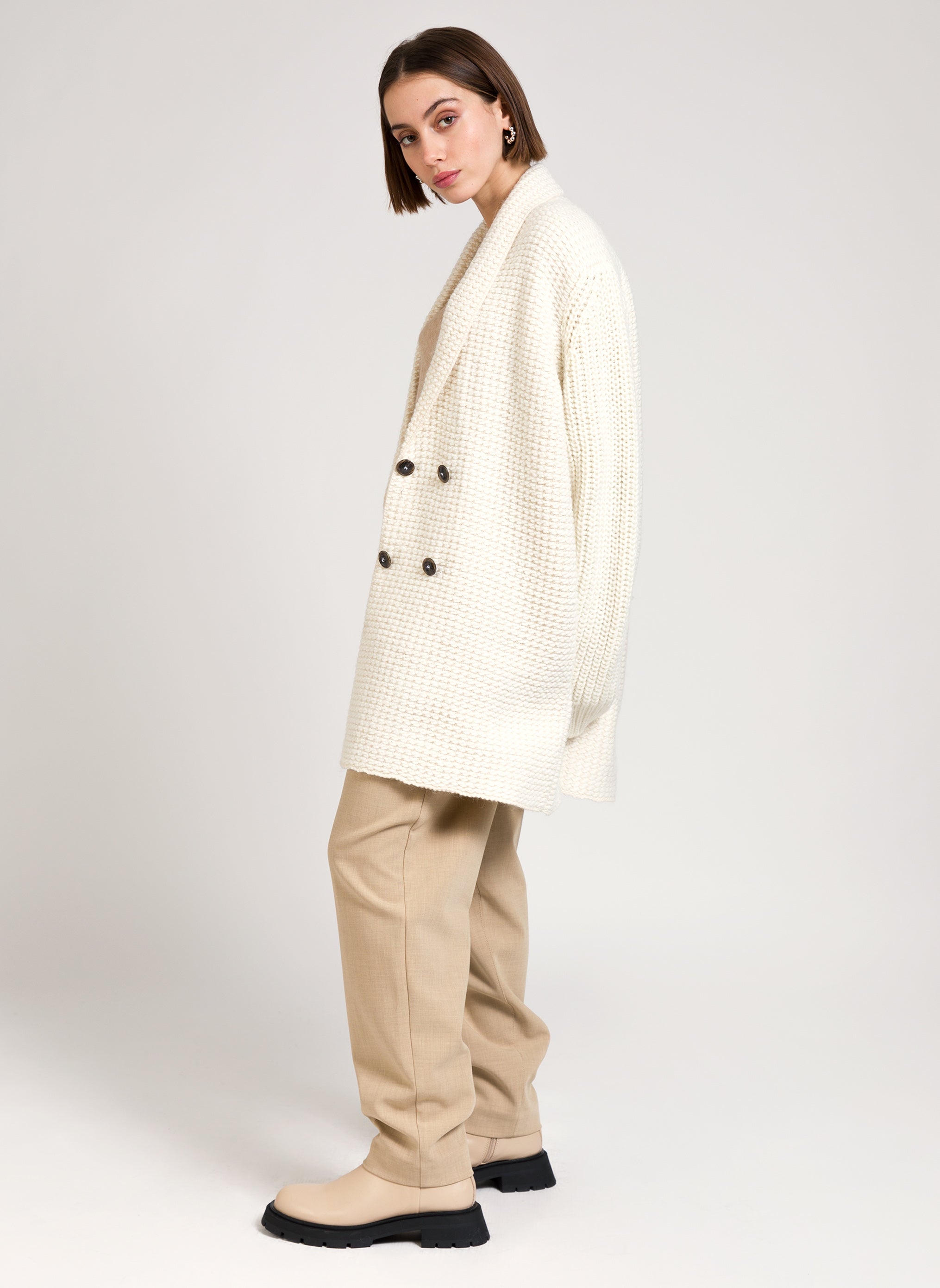 LEDYLAN milk COAT