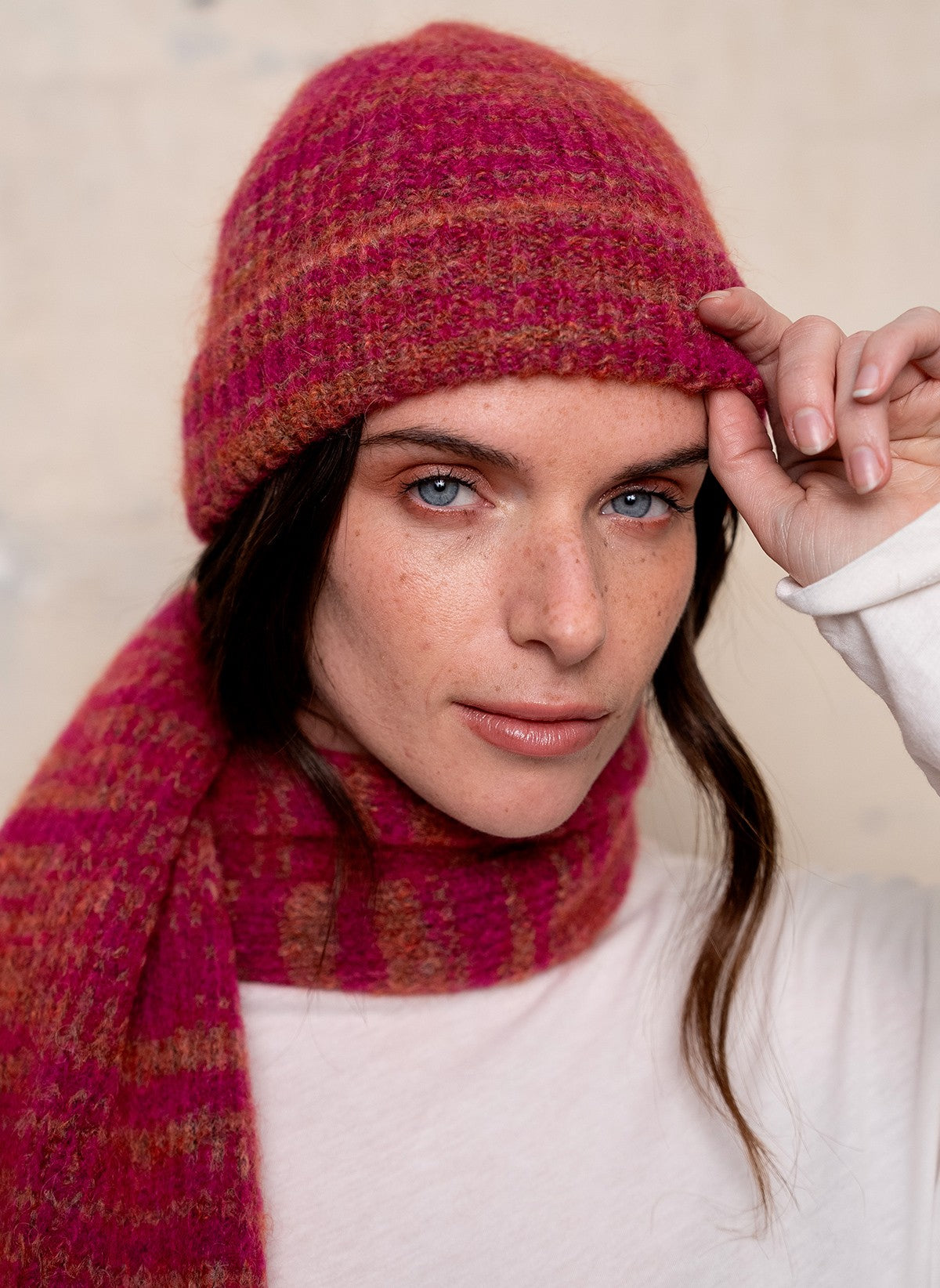 BAELIS raspberry scarf