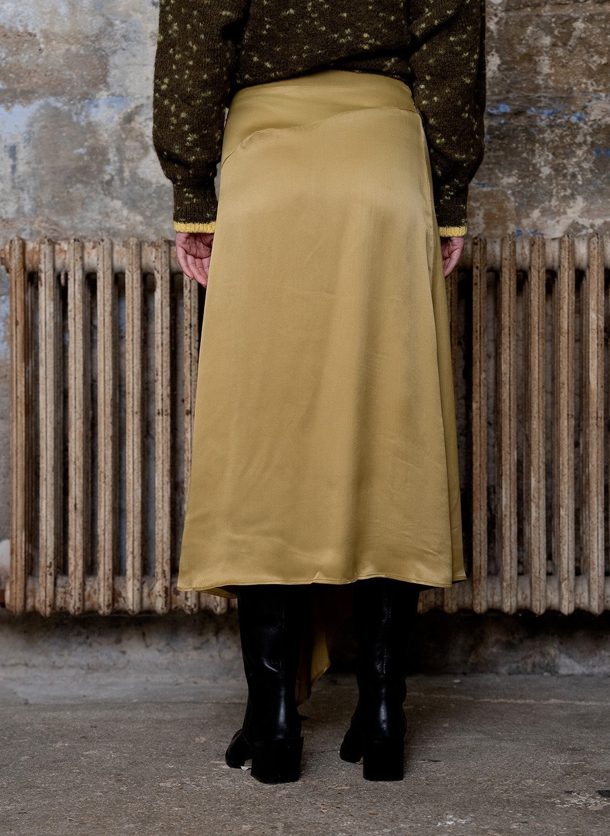 ILSE MIDI SKIRT olive